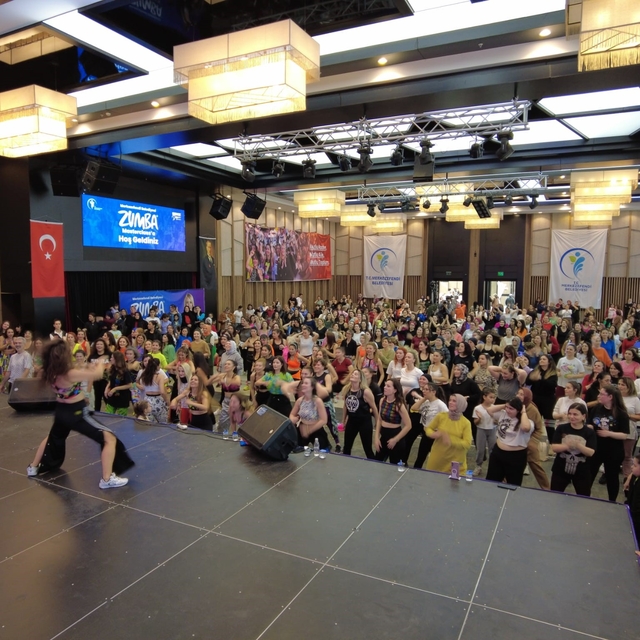 Zumba tutkunları Merkezefendi'de buluşacak