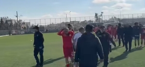 AK Parti Doğubayazıt İlçe Başkanı Geçit'ten maç sonrası yaşandığı iddia edi...