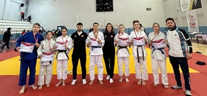Yıldızlar judo grup müsabakalarında büyük başarı