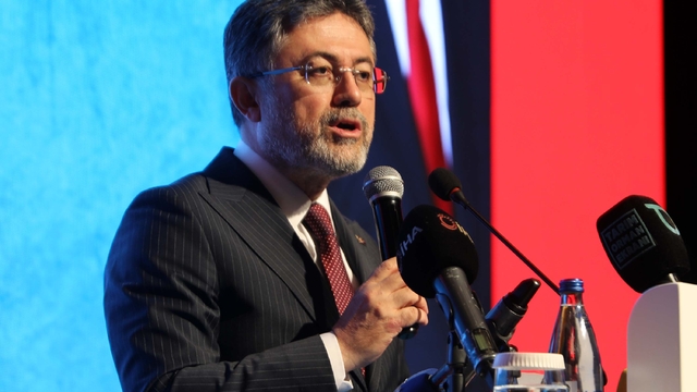 Bakan Yumaklı: Dünya Bankası'ndan alınan 11 milyar liralık kaynağı 11 deprem ilimize aktaracağız