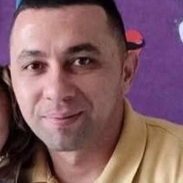 Tabancasını temizlerken kazara kendini vuran polis memuru hayatını kaybetti