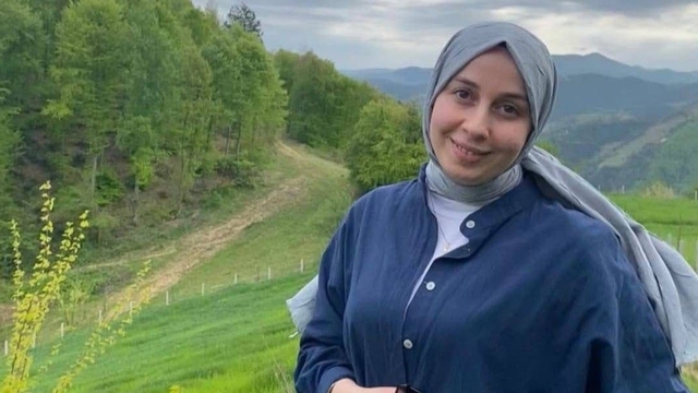 Mardin'deki feci kazada hayatını kaybeden genç kız gözyaşları arasında toprağa verildi