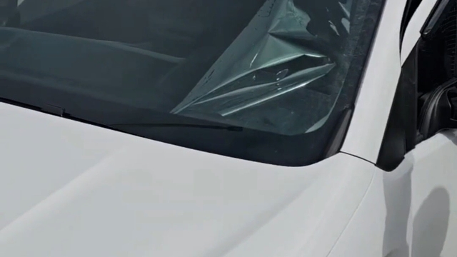 Koyu renk cam filmli araçlara izin verilmedi