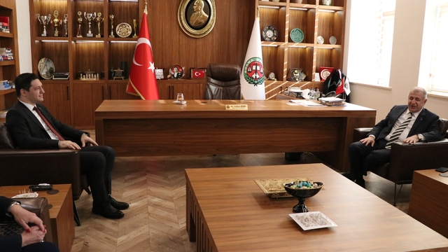 Zafer Partisi Genel Başkanı Özdağ, Adana'da temaslarda bulundu