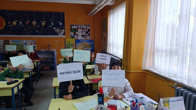 Efeler'de okullarda sevgi ve saygı dili güçlendi