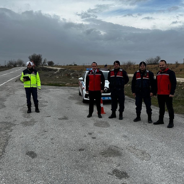 Uşak'ta hayvan sevkiyatlarına yönelik yol denetimi