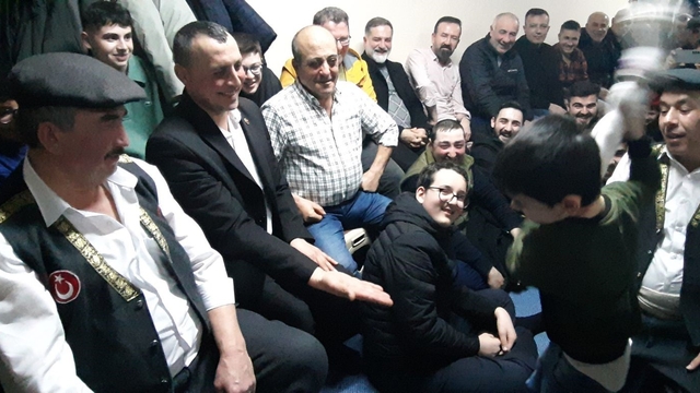 Mudurnu'da geleneksel 'Birikme Gecesi'nde güldüren anlar