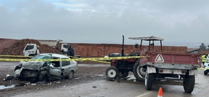Çorum'da traktör otomobille çarpıştı: 1 ölü, 2 yaralı