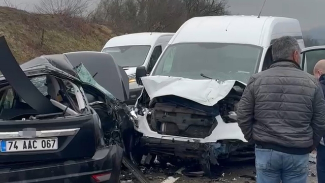 4 gün sonra emekli olacağı için arkadaşlarıyla vedalaşan polis kazada hayatını kaybetti