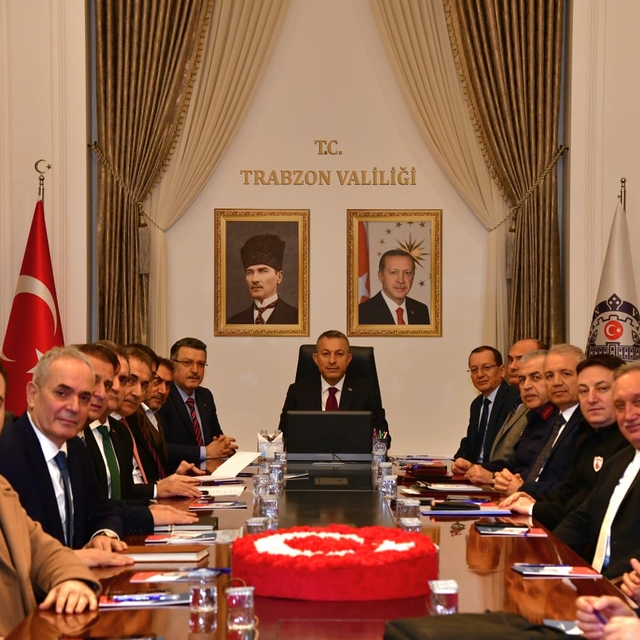 Trabzonspor - Fenerbahçe karşılaşmasına sarı-lacivertli taraftarlar alınmay...