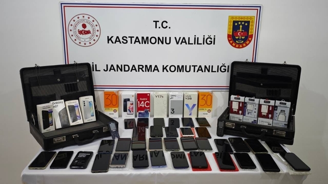 Kastamonu'da kaçakçılık operasyonunda 3 zanlı yakalandı