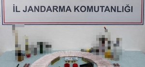 Jandarmadan uyuşturucu operasyonu: 3 gözaltı