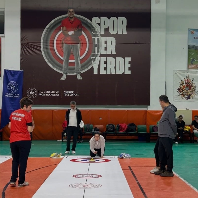 Köyceğiz'de Floor Curling Turnuvası başladı