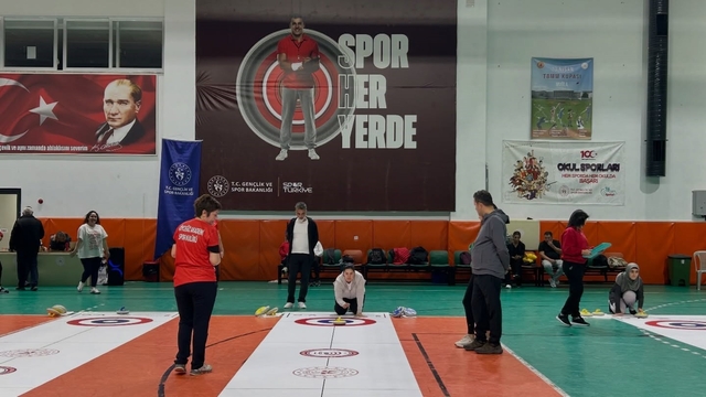 Köyceğiz'de Floor Curling Turnuvası başladı
