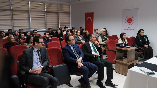 Kırklareli'nde adliye personeline sanal kumar bağımlılığıyla mücadele eğitimi verildi
