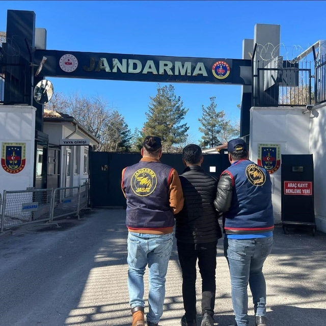 Diyarbakır'da haklarında kesinleşmiş hapis cezası bulunan 105 kişi yakaland...