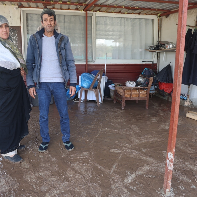 Sel sularının bastığı evi zarar gören kadın afet esnasında yaralandı