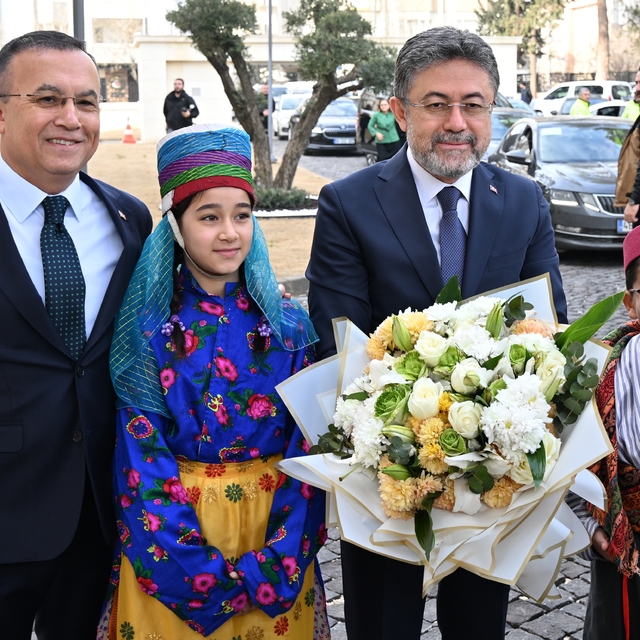 Tarım ve Orman Bakanı Yumaklı, Gaziantep Valiliğini ziyaret etti