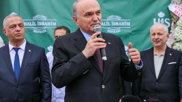 Başkan Özlü'den KSS esnafına müjde
KSS, gerçek bir cazibe merkezi haline gelecek