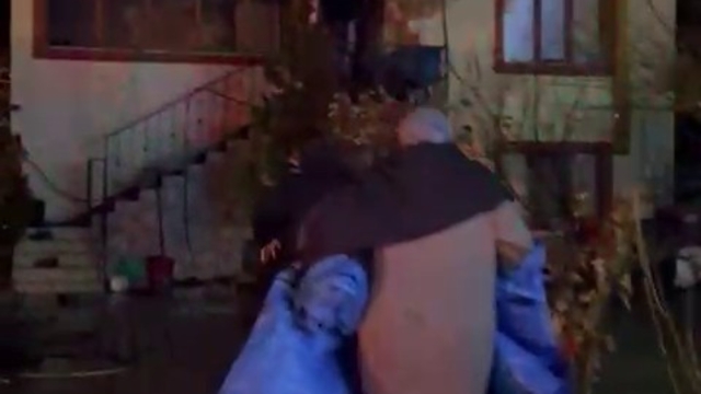 Uzundere'de ev yangını