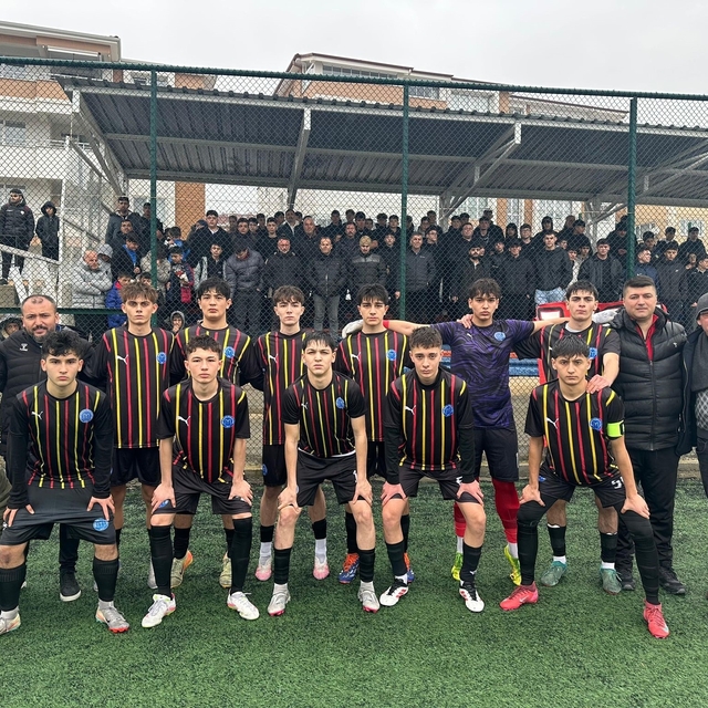 Bilecik U16 Gençler Ligi'nin namağlup şampiyonu oldu