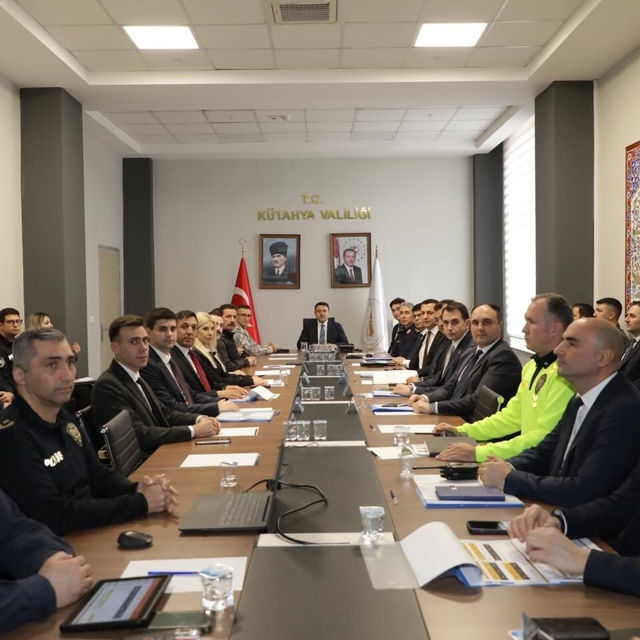 Vali Işın: "Vatandaşlarımızın huzur ve güvenliği devletin öncelikli sorumlu...