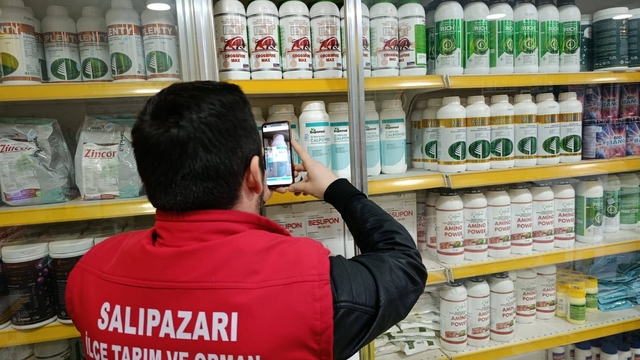 Salıpazarı'nda gübre bayilerine denetim