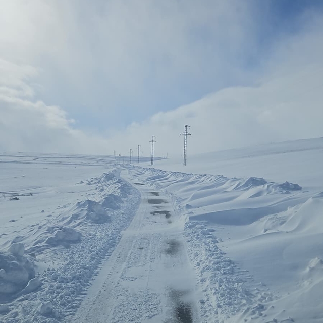 Ardahan'da kar nedeniyle 19 köy yolu ulaşıma kapandı
