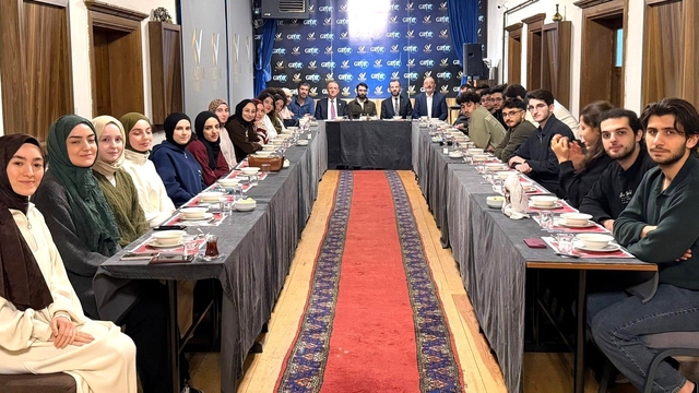 Farklı ilden gelen üniversiteli gençler sosyal sorumluluk için Kütahya'da ağırlandı