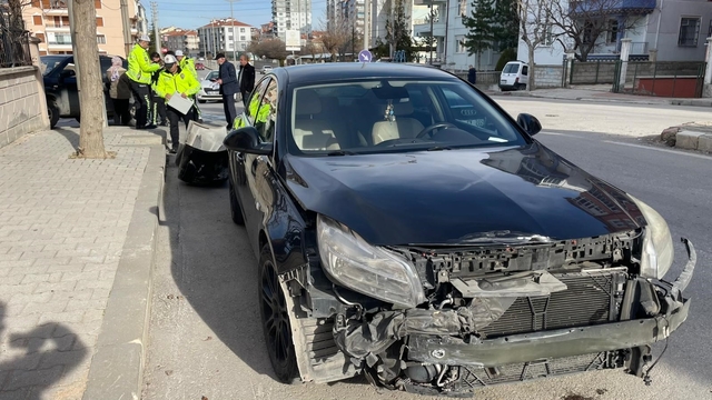 Karaman'da ciple otomobil çarpıştı: 1 yaralı