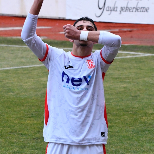 Balıkesirspor'da genç Sedat Yiğit formda