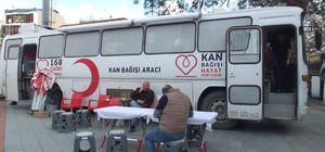 Burhaniyeliler kan bağışı paptı