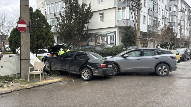 Edirne'de 2 kişinin yaralandığı kaza güvenlik kamerasında