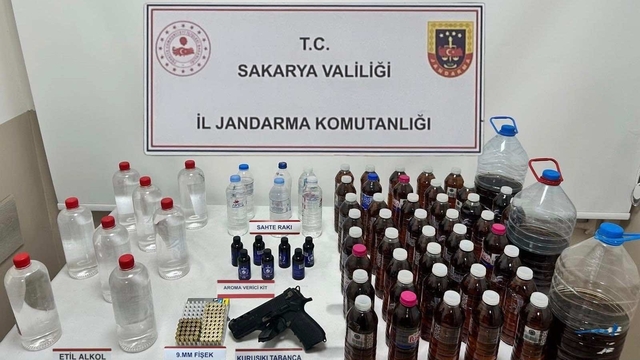 Sahte alkolleri piyasaya sürecekti, jandarma yakaladı