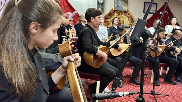 Edirne huzurevinde "Mübadil türküler" seslendirildi