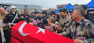 Kazara kendini vuran polis memuru için emniyette tören