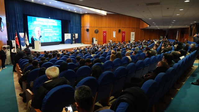 Samsun'da siber güvenlik zirvesi:  "Siber güvenlikte asıl oyun değiştirici gençlerin fikirleri olacak"