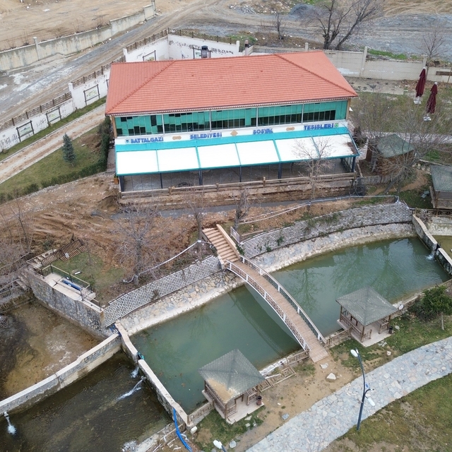 Battalgazi Belediyesi Çınar Park Sosyal Tesisleri yenileniyor