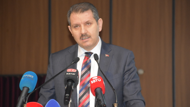 Bakan Yardımcısı Ayhan: Artık kimsenin icazetine ihtiyaç duymayan bir Türkiye var