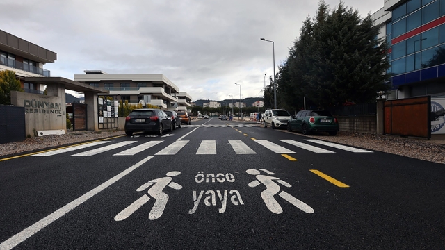 Büyükşehir Kolejler Bölgesi’nde yol yapım çalışmalarını tamamladı