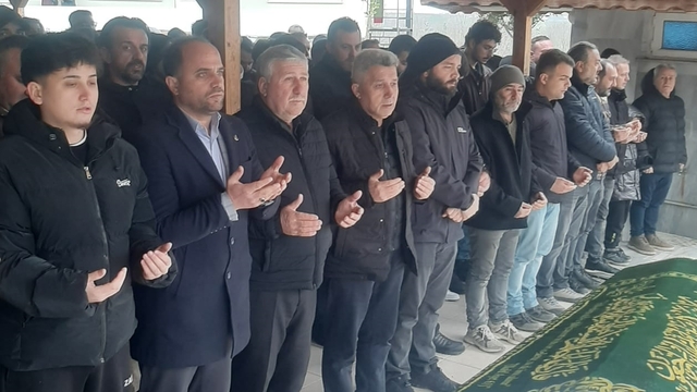 Kocaeli'de hayatını kaybeden lise öğrencisinin cenazesi defnedildi