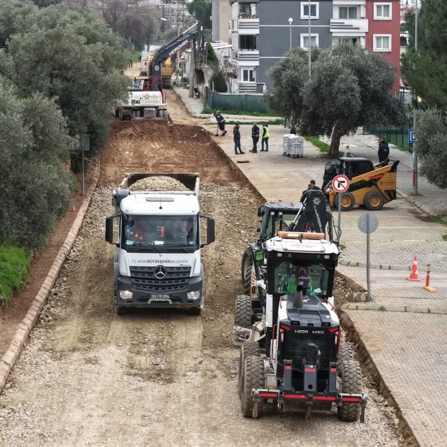 Aydın'da 400 milyon liralık yol yatırımında ilk kazma vuruldu