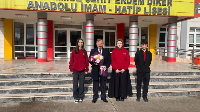 Niksar Kaymakam Perçi, öğrencilerle buluştu