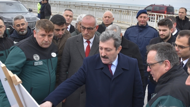 Samsun Valisi Tavlı, Yakakent OSB'de Güzelceçay Çayı ıslah çalışmalarını inceledi