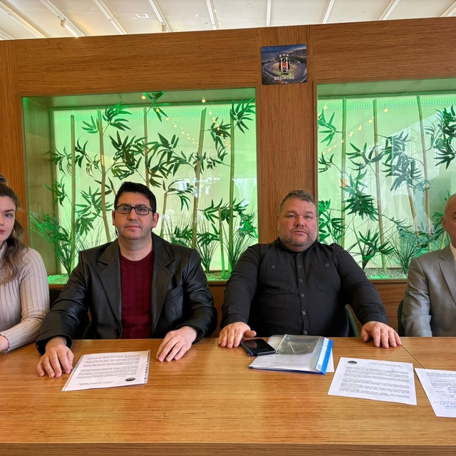 Bulgaristan'ın oy sınırı kararı Edirne'de protesto edildi
Edirne'de Bulgari...