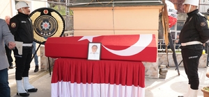 Emekliliğine 4 gün kala kazada ölen polis için tören (2)