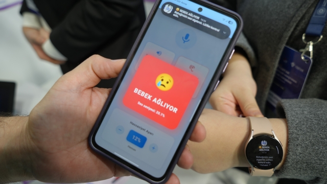 Lise öğrencileri işitme engelli anneler için hayat kolaylaştıran uygulama geliştirdi