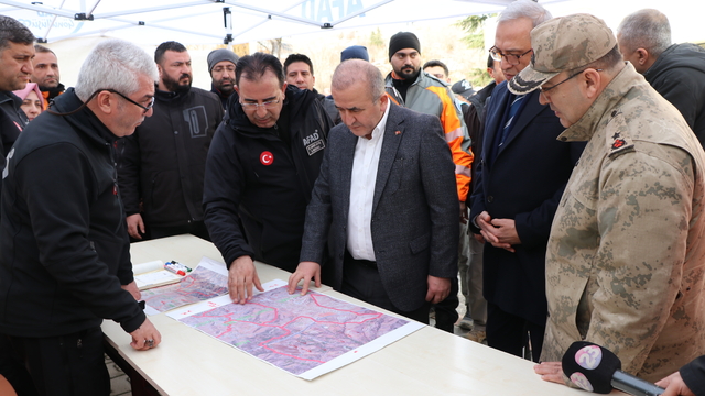 GÜNCELLEME - Elazığ'da kaybolan 74 yaşındaki kişiyi arama çalışmaları sürüyor