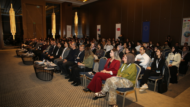 Diyarbakır'da "Gelecek İçin DoğruSU Bu" projesi kapsamında program düzenlendi
