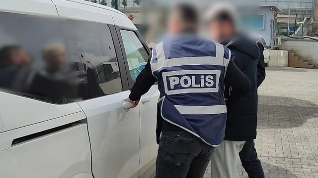 Kırşehir'de dolandırıcılık operasyonu: 4 tutuklama